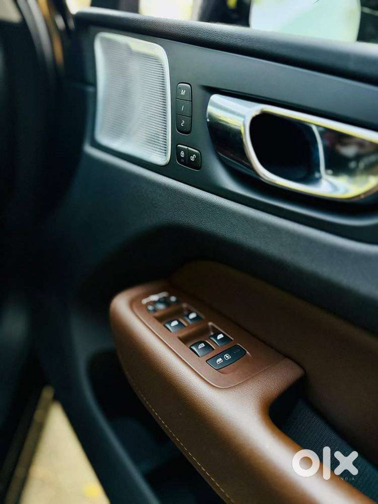 Volvo Xc60 Inscription D5, 2019, Diesel