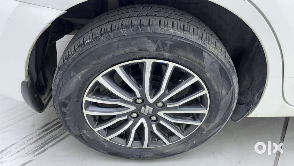 Maruti Suzuki Dzire 1.2 Zxi Plus Amt, 2017, Petrol