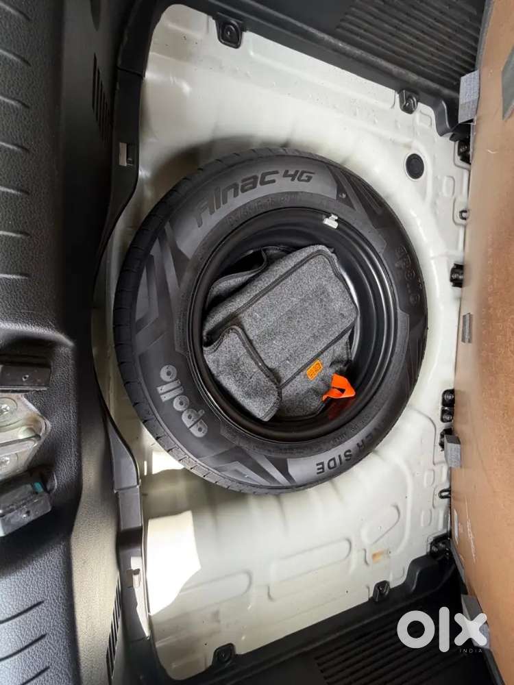 Hyundai Venue Petrol Manual 2024