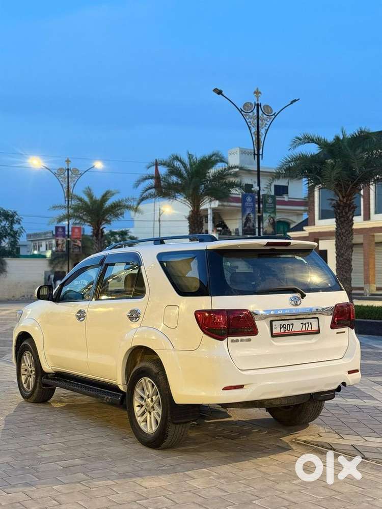 Fortuner 2013 ９９１４１２７６２１