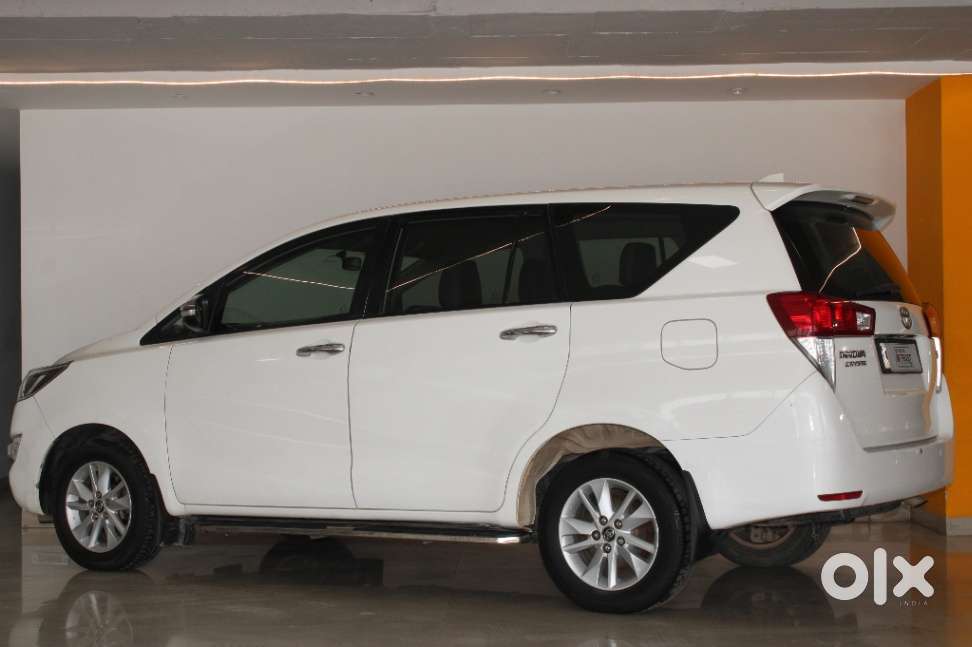 Toyota Innova Crysta 2.8 Gx At, 2017, Diesel