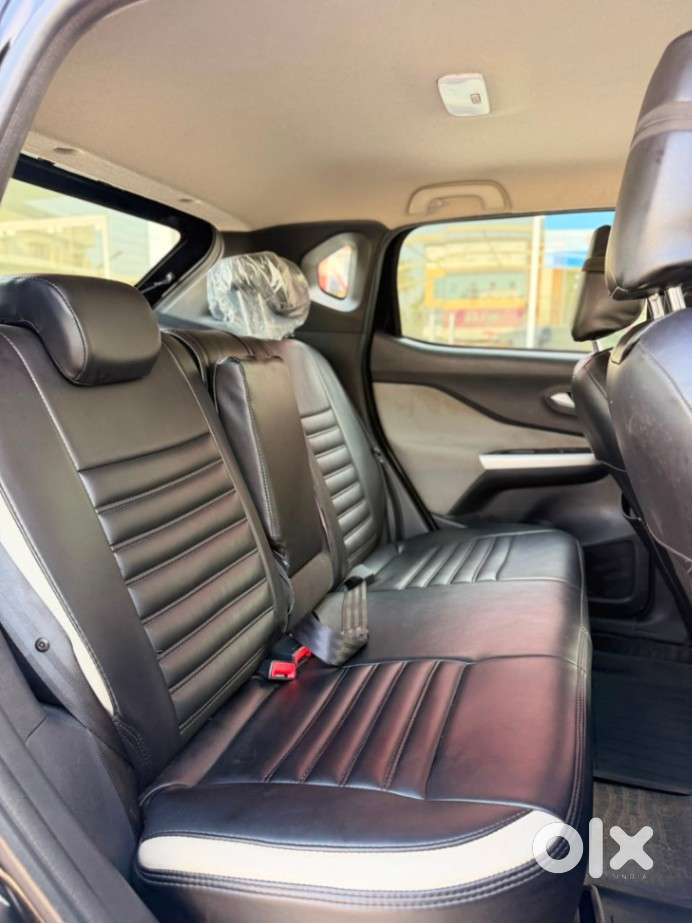 Nissan Magnite 1.0 Xv Turbo Cvt, 2022, Petrol