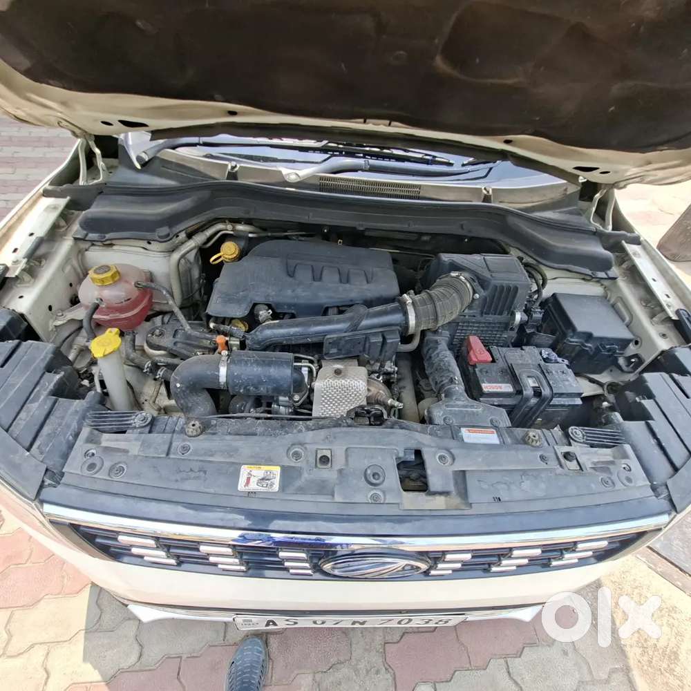 Mahindra Xuv300 2019 Petrol 74000 Km Driven