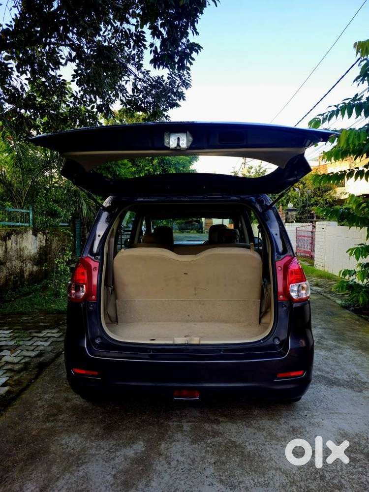Maruti Suzuki Ertiga Vxi Abs, 2013, Petrol