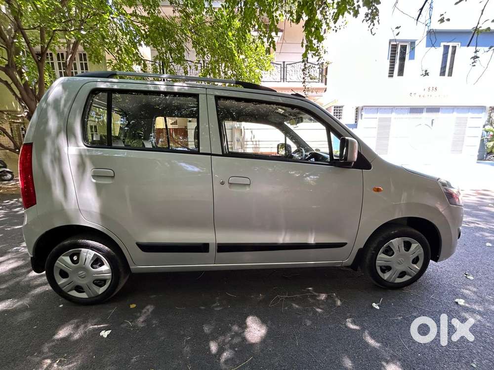 Maruti Suzuki Wagon R Vxi Amt1.2, 2017, Petrol