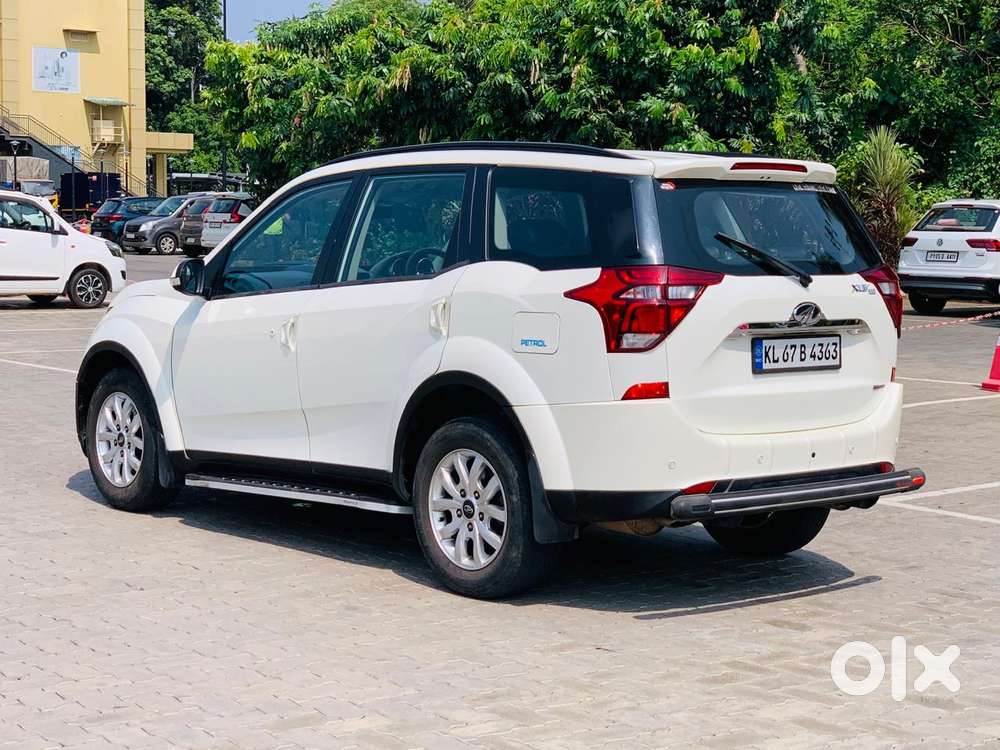 Mahindra Xuv500 G At, 2018, Petrol