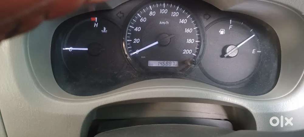 Toyota Innova 2014 Diesel 155000 Km Driven