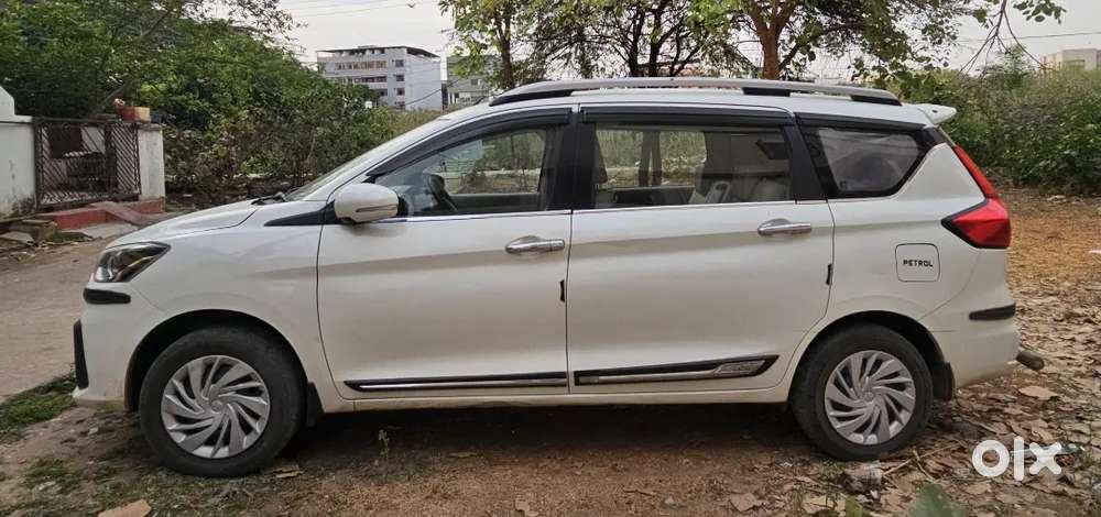 शानदार कंडीशन में Maruti Ertiga Vxi