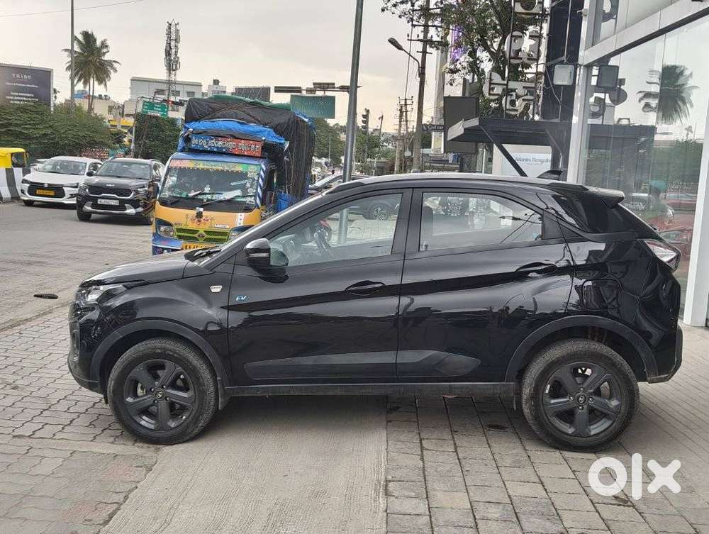 Tata Nexon Ev Xz Plus Lux Dark Edition, 2022, Electric