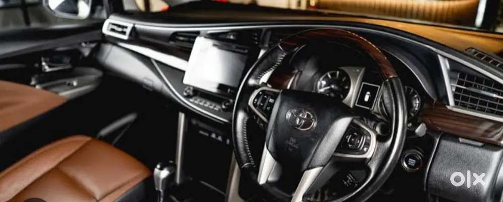 Toyota Innova Crysta 2016 Diesel Well Maintained