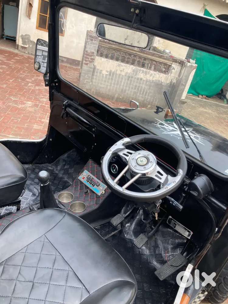 Mahindra Jeep 1995
