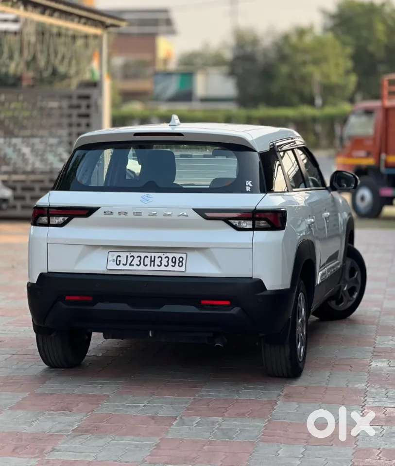 Maruti Suzuki Brezza Vxi S-cng, 2025, Cng & Hybrids