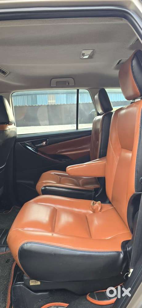 Toyota Innova Crysta