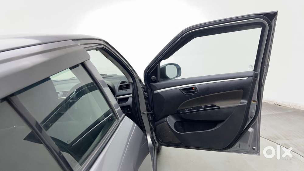 Maruti Suzuki Swift 1.2 Lxi (o), 2016, Petrol