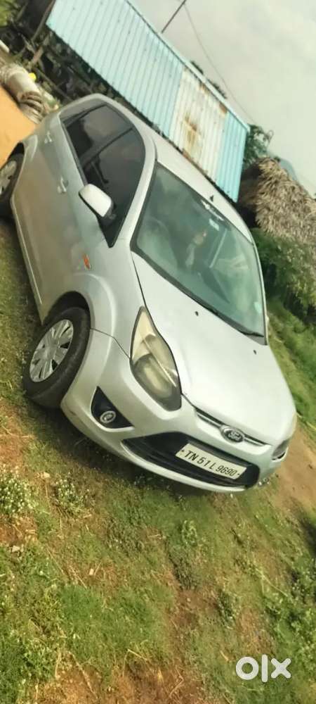 Ford Figo Diesel Zxi 2012