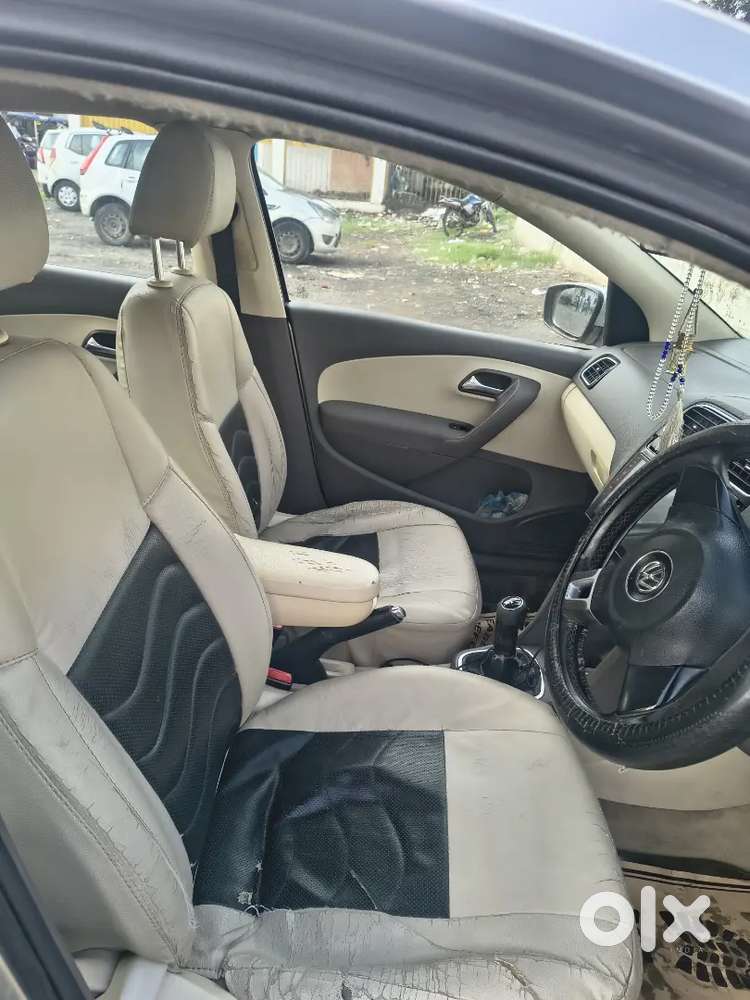 Volkswagen Vento Highline 2011 Car
