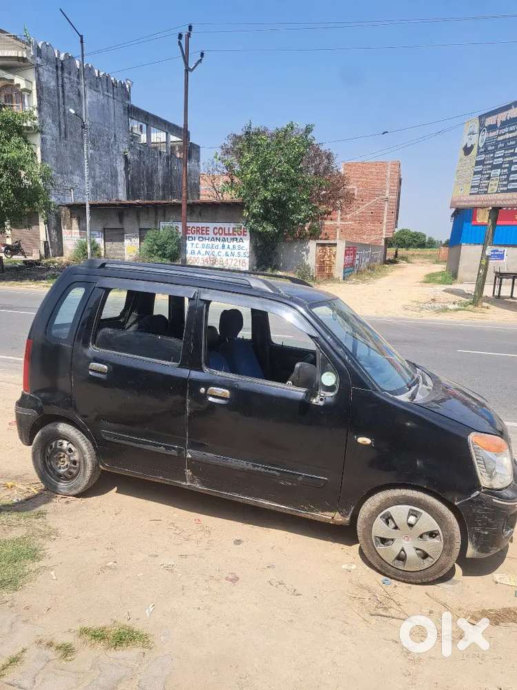 Amroha Transfar Hai 2028 Pass H Cng Pass H No Ac Active Music System