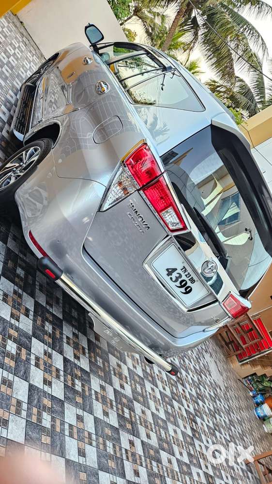 Toyota Innova Crysta 2.4 V 8 Str, 2023, Diesel