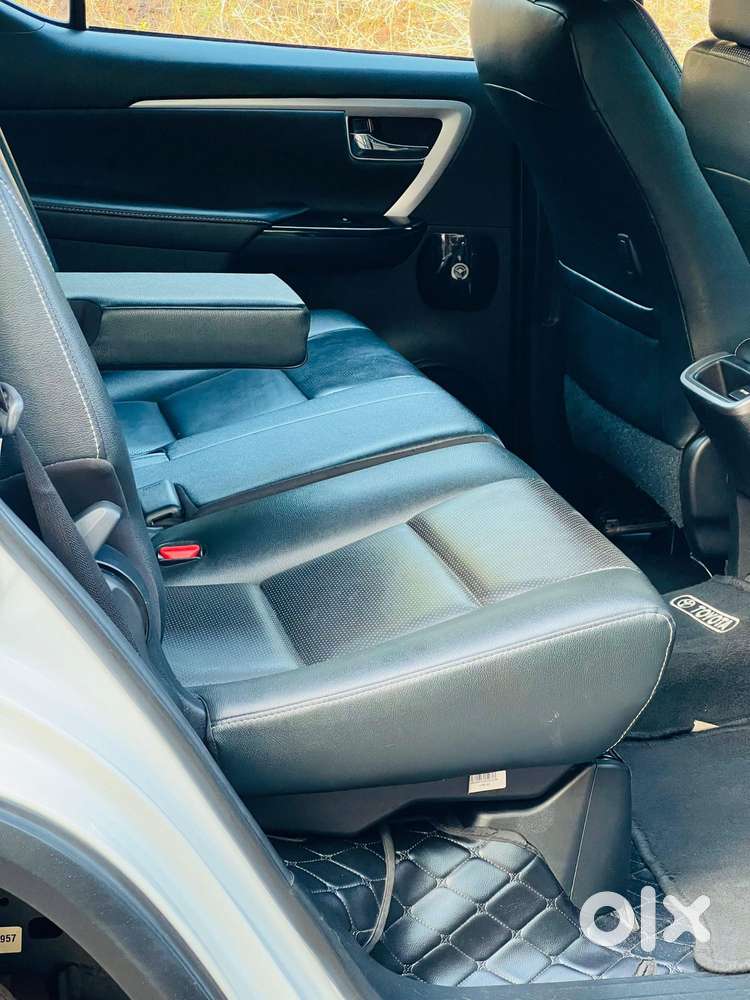 Toyota Fortuner 4x2 At 2.8 Diesel, 2023, Diesel