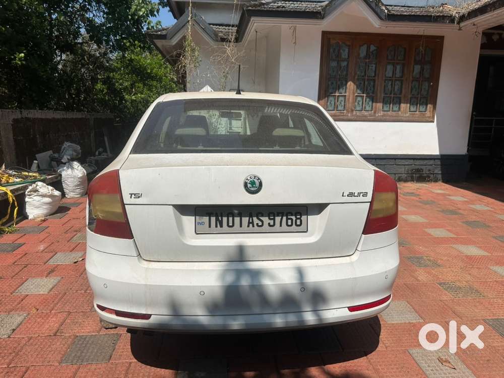 Skoda Laura Petrol Manual 2012
