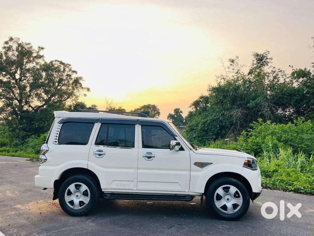 Mahindra Scorpio S4 Plus, 2017, Diesel
