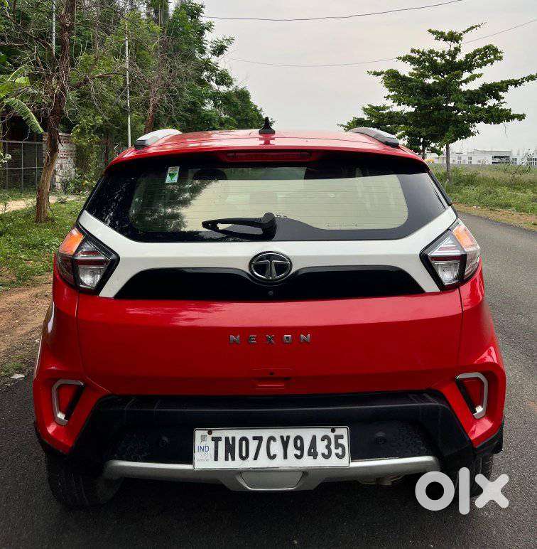 Tata Nexon, 2022, Petrol