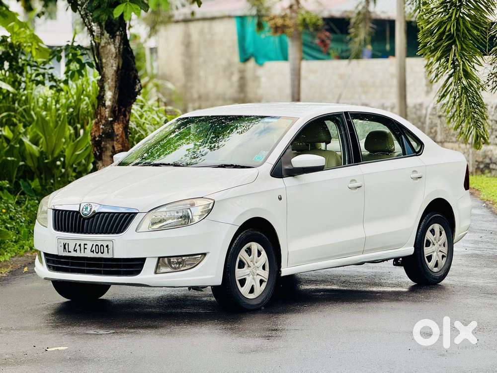 Skoda Rapid 1.6 Mpi At Ambition, 2012, Petrol