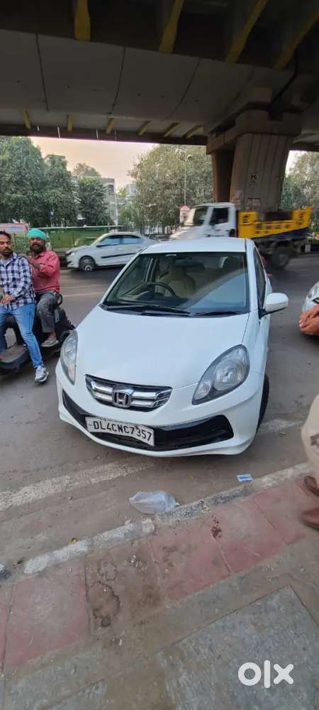 Honda Brio 2013 Petrol Well Maintained