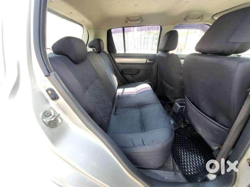 Maruti Suzuki Swift Vxi + Manual, 2010, Petrol