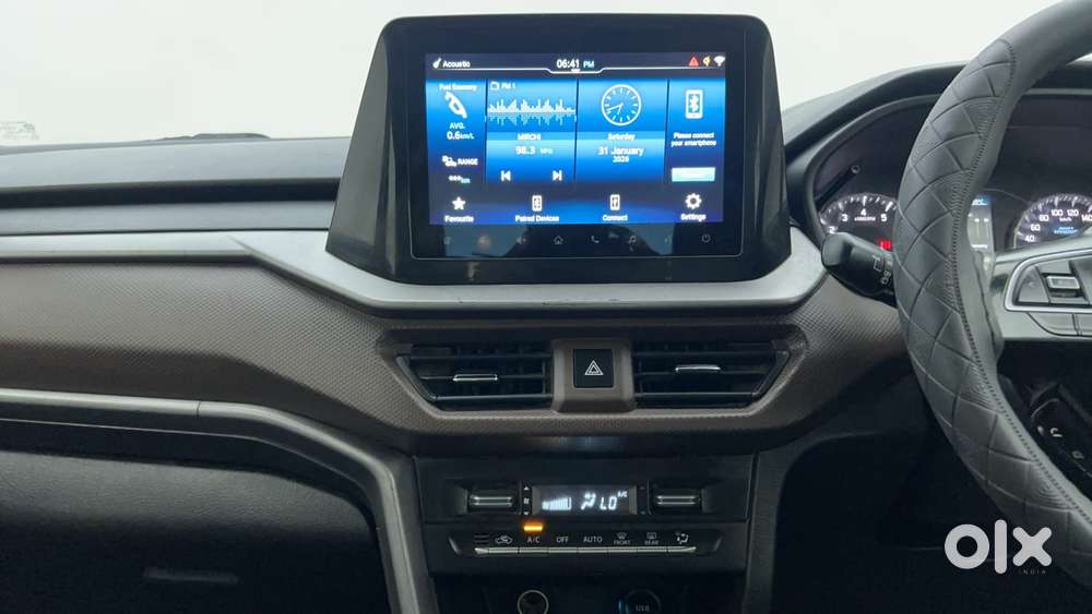 Maruti Suzuki Brezza 1.5 Zxi At Smart Hybrid Dual Tone, 2022, Petrol