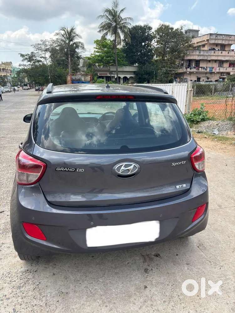Hyundai Grand I10 2016 Petrol Well Maintained