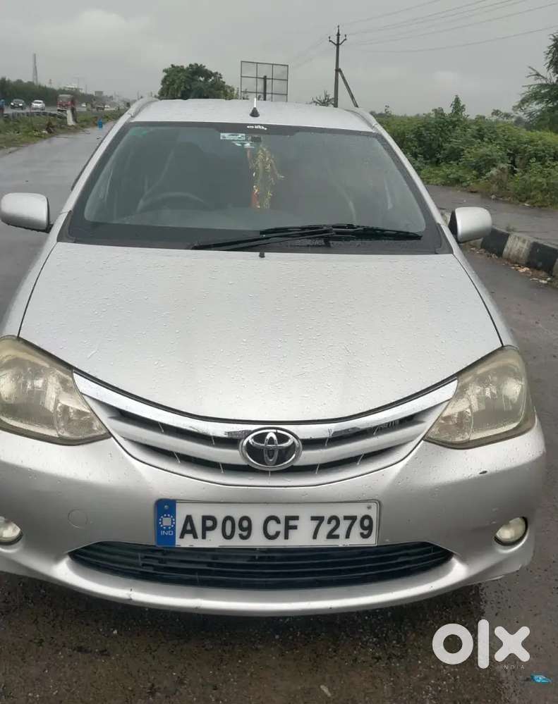Toyota Etios Liva 2011 Petrol