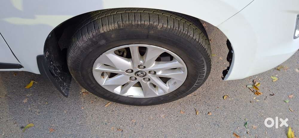 Toyota Innova Crysta 2.4 G Mt, 2017, Diesel