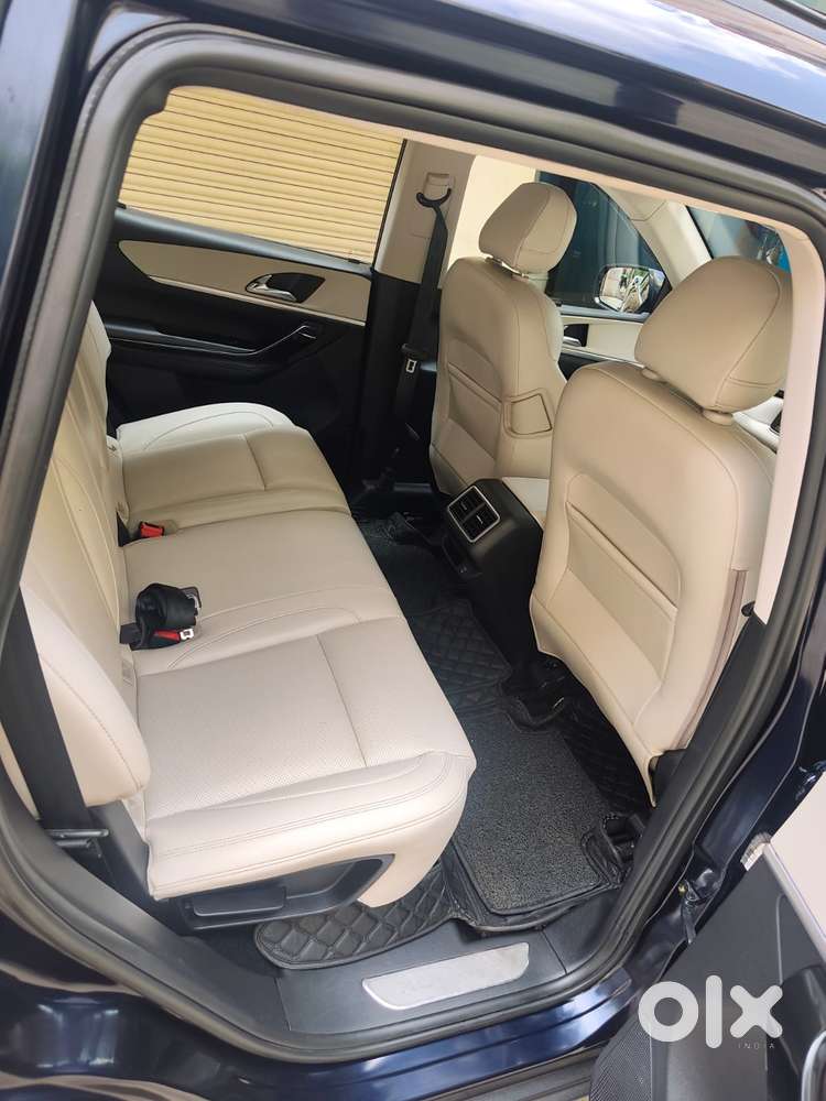 Mahindra Xuv700 2.2 Ax 7 Diesel At Str, 2023, Diesel