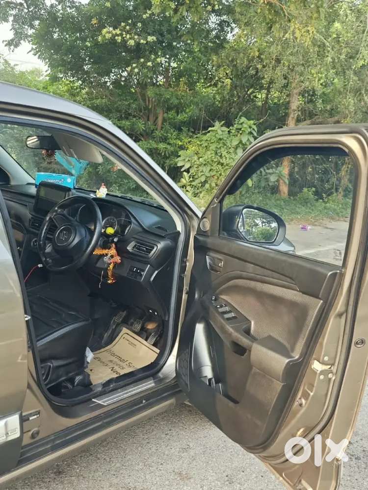 Maruti Suzuki Brezza Petrol Lxi 2025 March