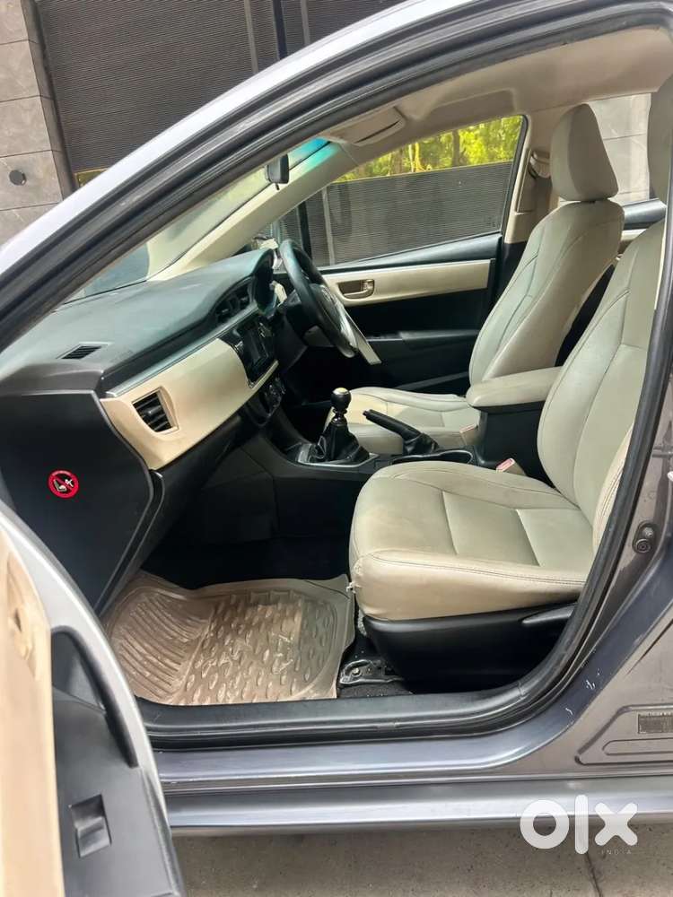 Toyota Corolla Altis 1.8 J Plus, 2015, Petrol