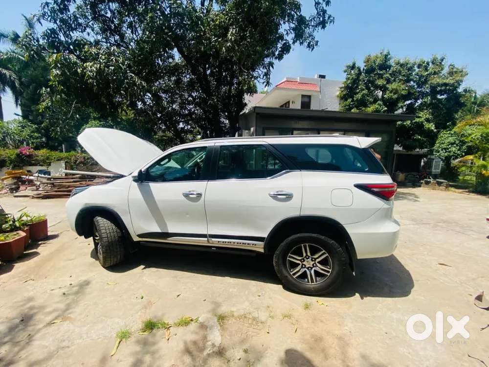 2023 / 2023  Toyota Fortuner 4x2 Auto