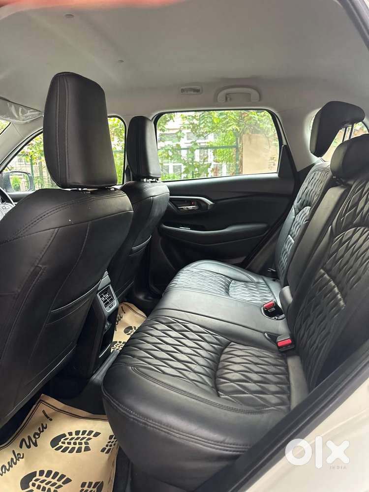 Toyota Urban Cruiser Hyryder 1.5 G Neo Drive At, 2025