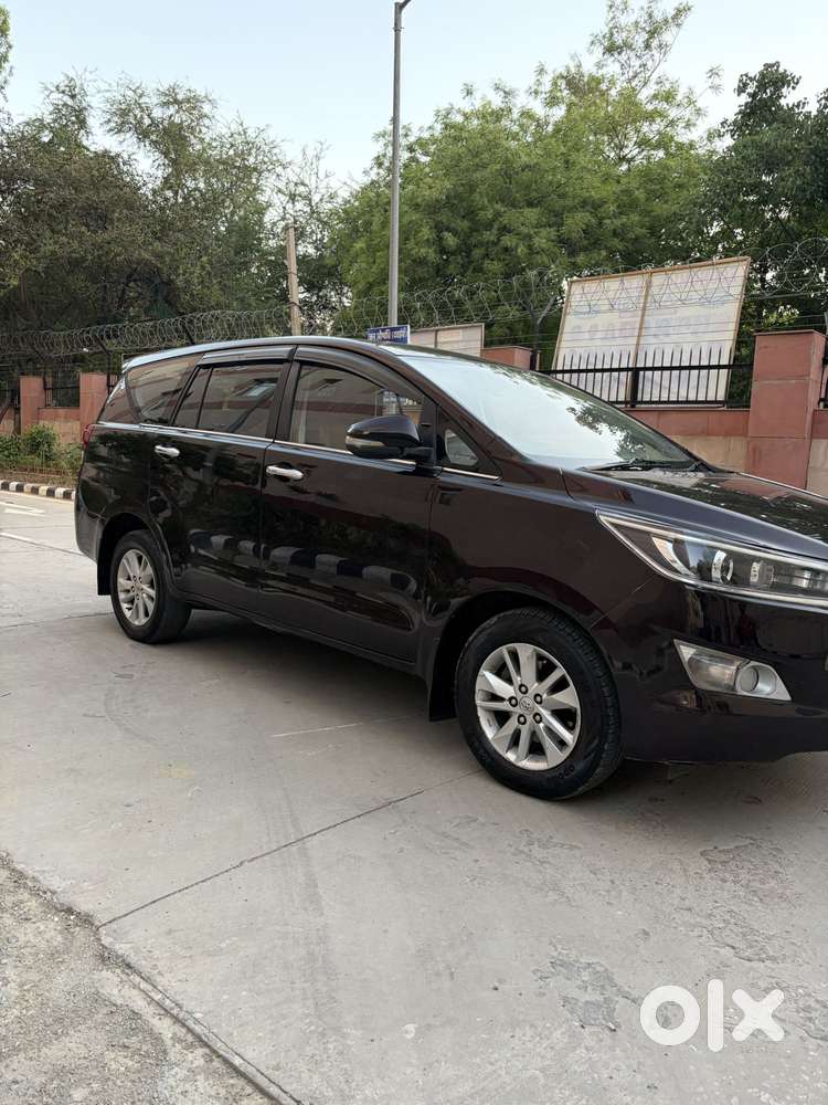Toyota Innova Crysta 2.4 V 8 Str, 2018, Diesel