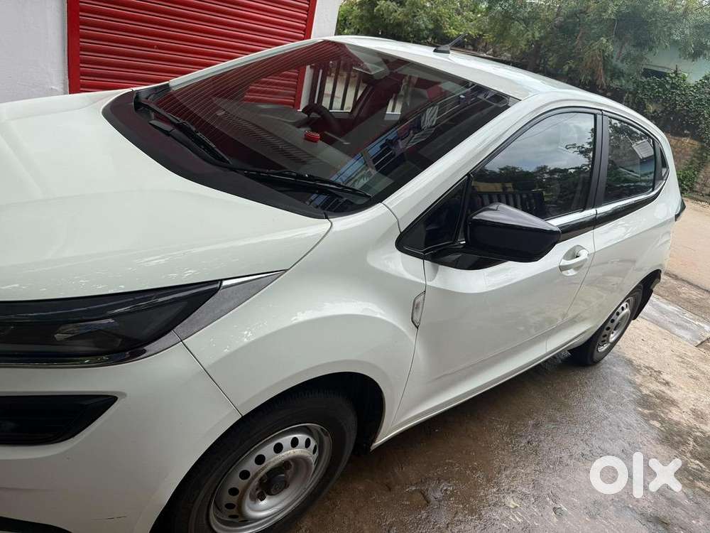 Tata Altroz Petrol 57000 Km Driven
