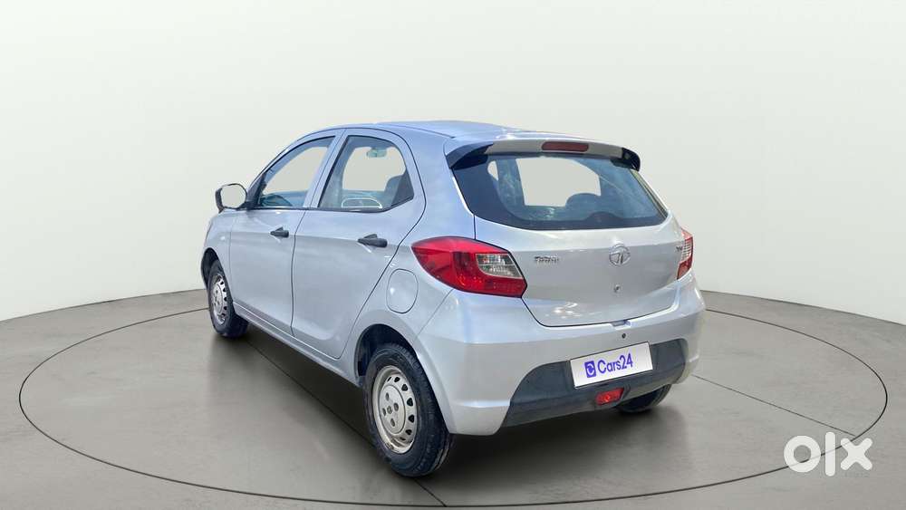 Tata Tiago 1.2 Revotron Xm, 2017, Petrol