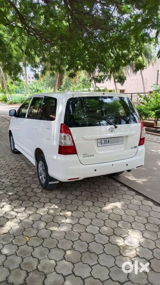 Toyota Innova 2.5 E Diesel Ms 7-seater, 2014