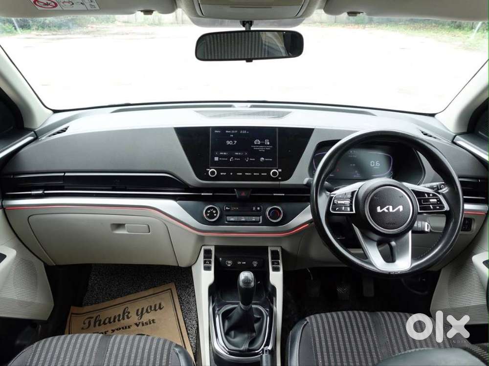 Kia Carens 1.4 Prestige 7 Str, 2023, Petrol