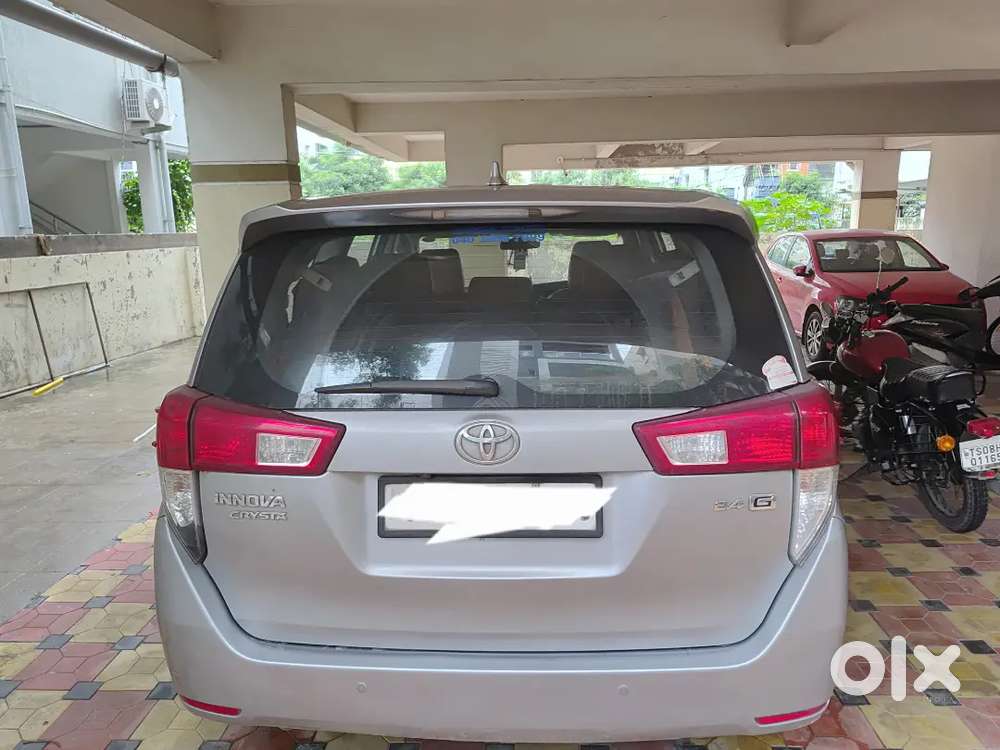Toyota Innova Crysta 2.4g 8 Seater Full Showroom Record