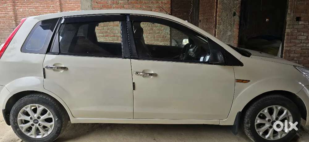 Ford Figo16/12/ 2013 Diesel 75000 Km Driven