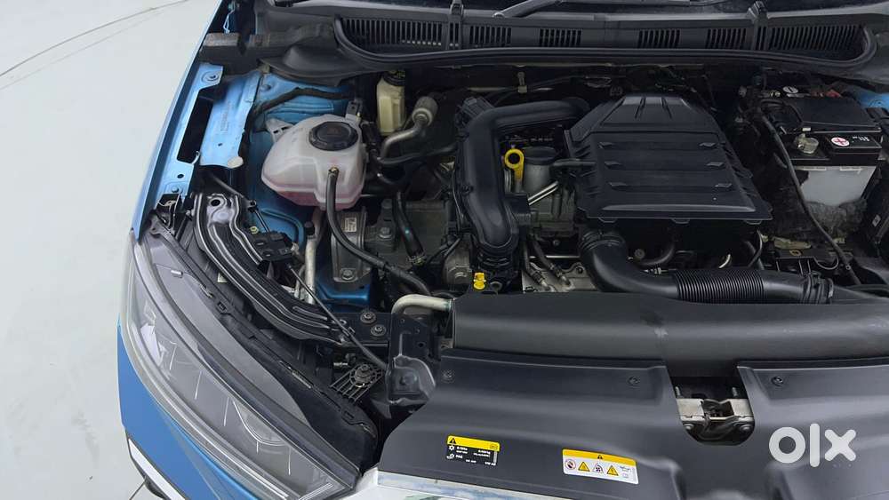 Skoda Slavia Style 1.0l Tsi At, 2022, Petrol