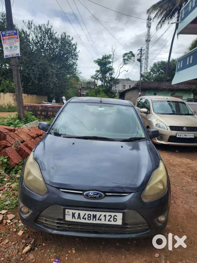 Ford Figo 1.5 Titanium 2012