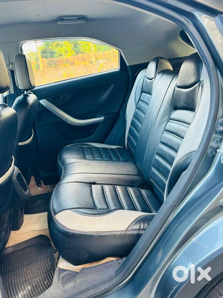 Tata Nexon 1.5 Revotorq Xm (s), 2021, Diesel