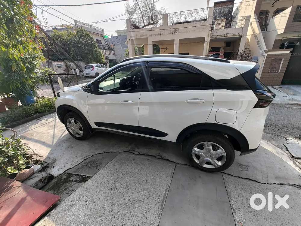 Tata Nexon 2025 Petrol