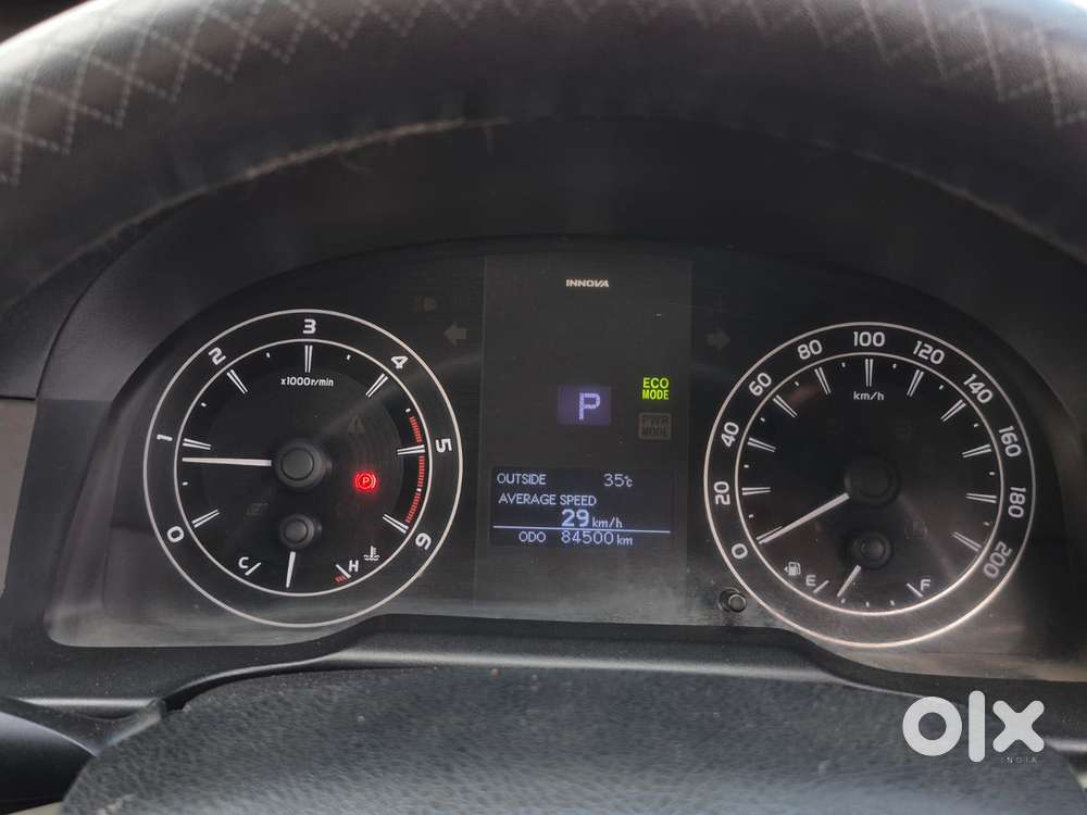 Toyota Innova Crysta 2.8 Gx At 8 Seater, 2017, Diesel